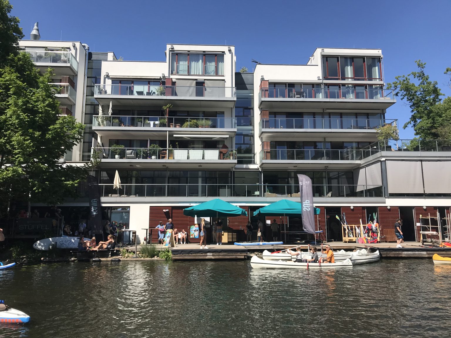 Stand Up Paddling SUP Verleih Hamburg Alster Touring Kinder Yoga SUPs